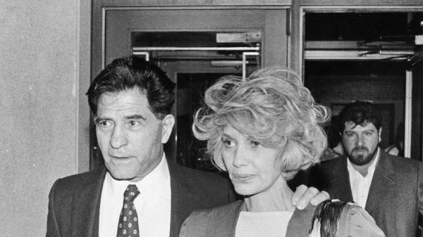 So<em></em>nny Franzese and his wife Tina walk into court looking concerned.