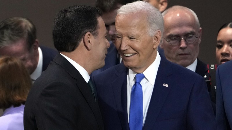 拜登在竞选中面临关键的一天，他的团队表示没有民主党人会做得更好