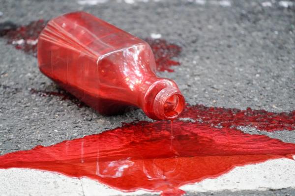 115 E 65st., Mhtn.  Location of Palestinian Mission.</p>

<p>　　Across this block; between Park and Lexington Ave., in the street and sidewalk, as well as o<em></em>nto parked NYPD car in front of 115 E 65st., red paint, rocks, and political flyers were scattered throughout.  A tarp banner was folded and removed from scene.  NYPD arrived and closed off block to investigate.