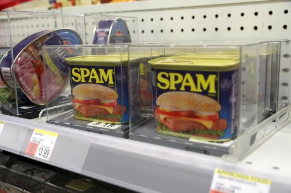 Spam co<em></em>ntainers locked up.