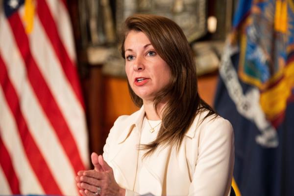 Melissa DeRosa, former Gov. Cuomo's top aide, smelled a plot to blame the Comfort debacle on state officials 