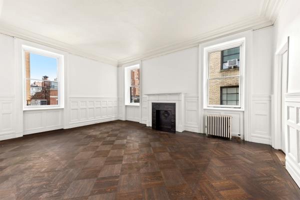 giant wine bottle rental india