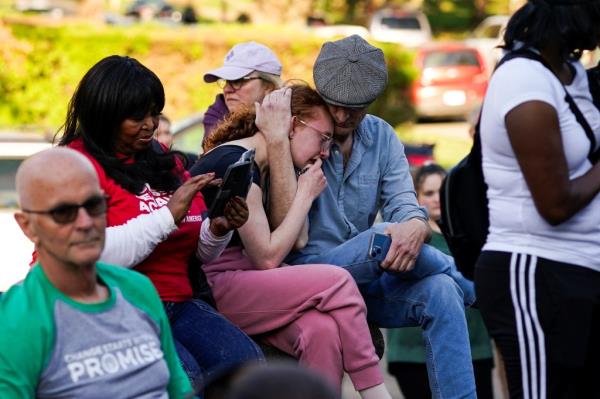 Community members attend a vigil at Crescent Hill Presbyterian Church following a mass shooting at Old Natio<em></em>nal Bank in downtown Louisville.