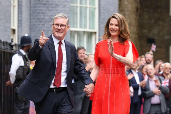 Keir Starmer and Victoria Starmer in Downing Street.