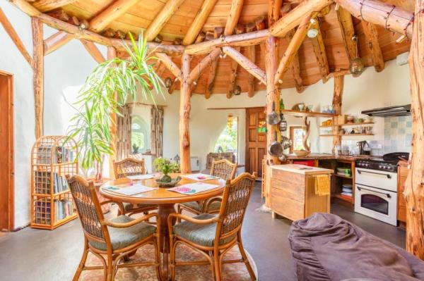 scotland hobbit house airbnb