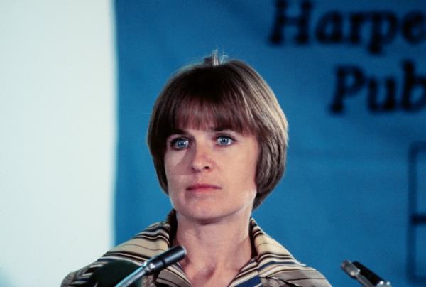 Marina Oswald, the killer’s widow, visited Ferrell at home.