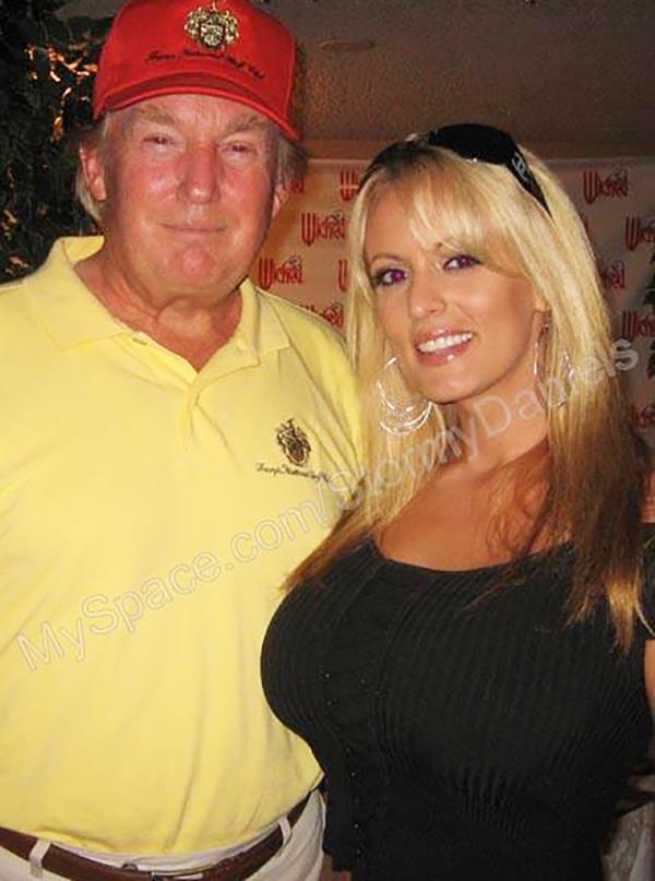 Do<em></em>nald Trump with porn actress Stephanie Clifford in July 2006.