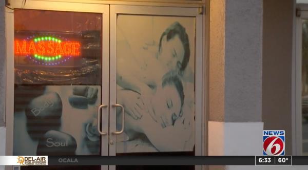 A man was arrested in Eustis on Thursday morning after police said he threatened a woman at a local massage parlor to perform sexual acts at gunpoint, according to the police department.</p>

<p>　　