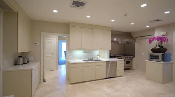 1125 South Ocean relists rental