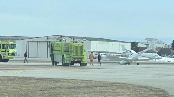 Chris Yates and Taylor Hash reportedly cried when they met each other. 