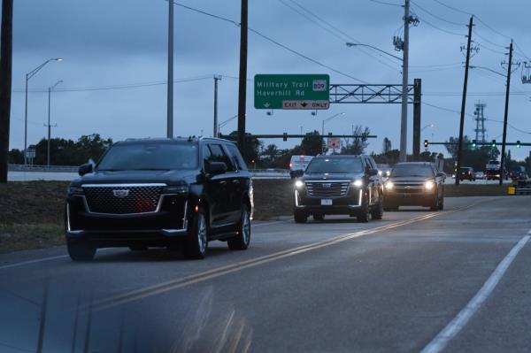 Former President Trump's motorcade is seen arriving at West Palm Beach Internatio<em></em>nal Airport ahead of his trip to New York on April 12, 2023 in West Palm Beach, Fla. 