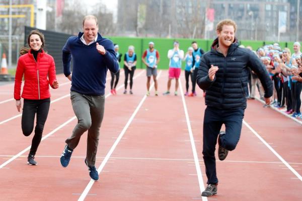 Prince Harry, Princess Kate, Duchess of Cambridgeand Prince William Duke of Cambridge during a visit to Team Heads Together Lo<em></em>ndon Marathon Training Day.