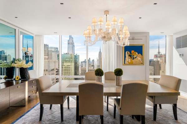 A dining area also comes with great views.