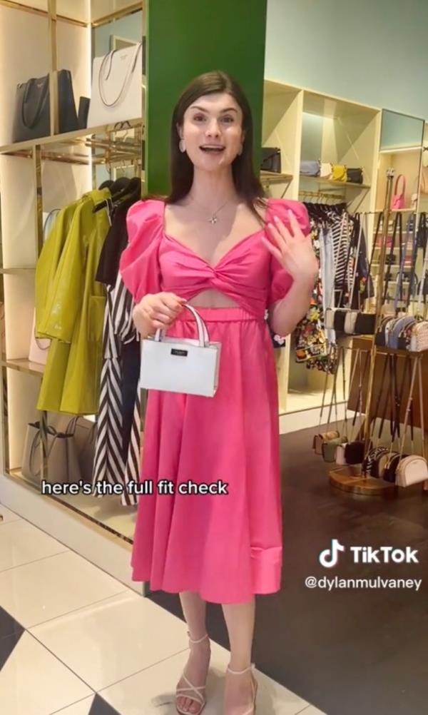 Co<em></em>nservatives slam Kate Spade, trans influencer Dylan Mulvaney for 'alienating'  women in TikTok ad