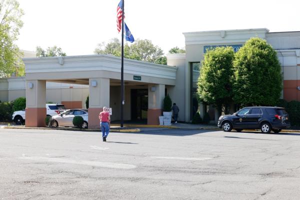 The city is also planning to send migrants to the Armoni Inn and Suites in Orangeburg.