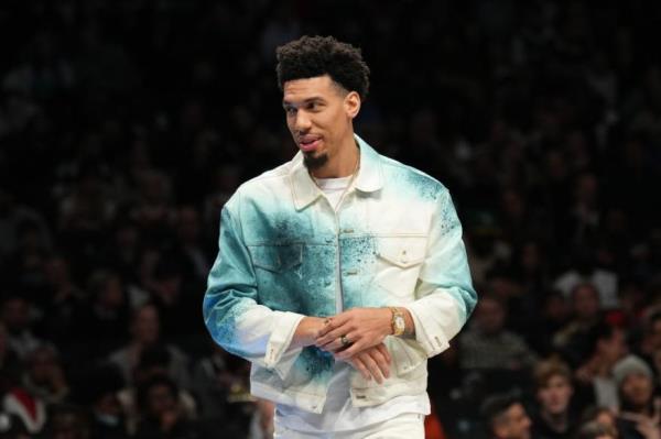 Miss Wisco<em></em>nsin 2022 Grace Stanke reacts after being crowned the new Miss America 2023