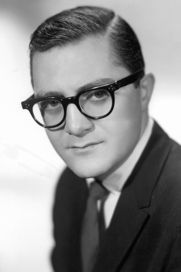 Pat Cooper poses for a 1962 promotio<em></em>nal photo.