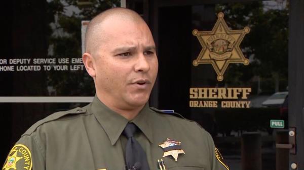  Sgt. Frank Go<em></em>nzalez talking to KCAL News.