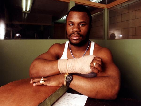 A picture of Larry Davis.