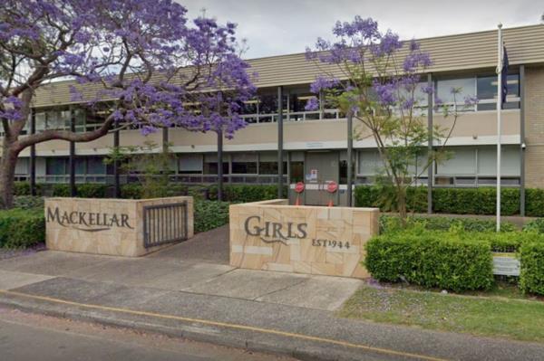 The Mackellar Girls Campus is located in the Sydney northern beaches suburb of Manly Vale.</p>

<p>　　
