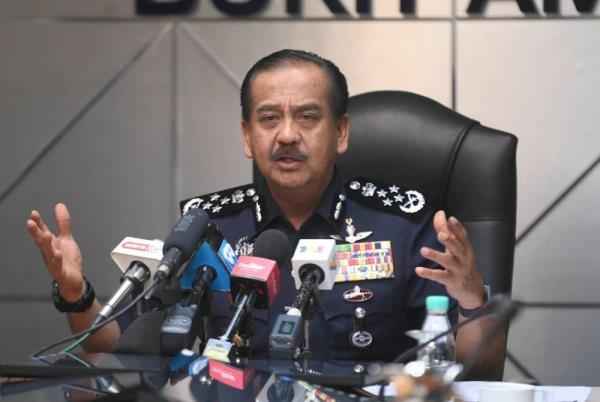Inspector General of Police Tan Sri Razarudin Husain - FILE PIX 