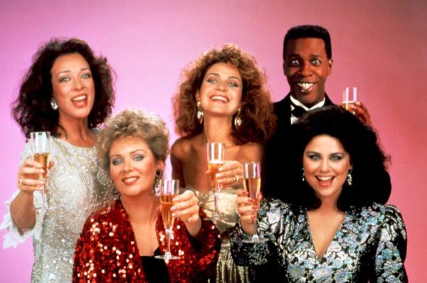 Dixie Carter, Jean Smart, Annie Potts, Meshach Taylor, and Delta Burke in 