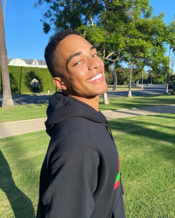 Christian Walker poses on his Instagram page. 