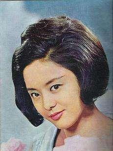 克劳德的哥哥_欣快》明星安格斯·克劳德在死前几天被看到与朋友聚会_克劳德喜欢