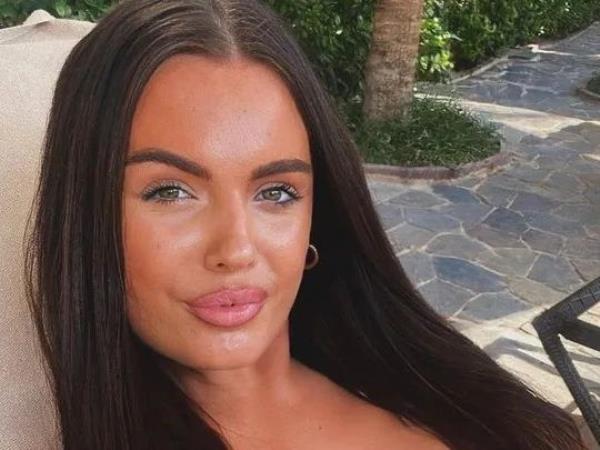 年轻的卡洛女子塔莎·基恩在迪拜的游艇上“遭遇毁灭性事故后努力恢复”