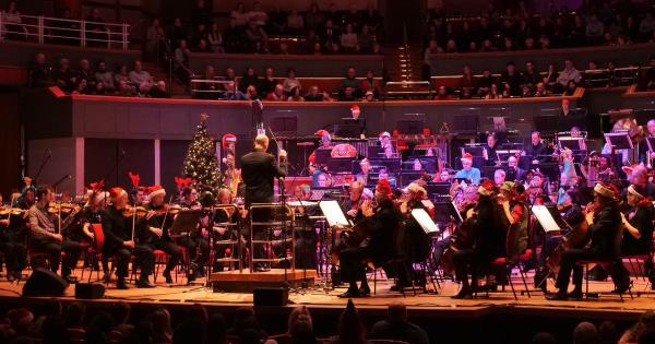 为西米德兰兹郡的艺术和文化部门提供2000万英镑的资助