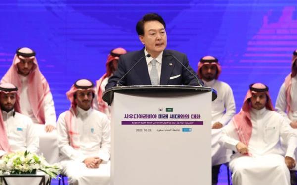 尹光雄承诺为希望到韩国留学的沙特年轻人提供更多奖学金