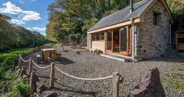 总部位于布里斯托尔的旅游公司通过新收购扩大了服务范围