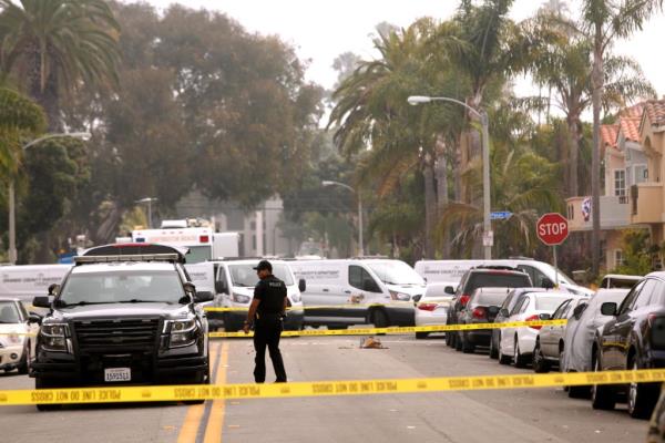 南加州海滩城市7月4日发生致命袭击后，嫌疑人被拘留