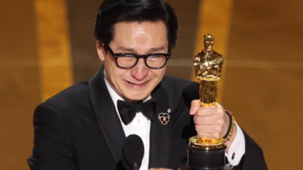 Ke Huy Quan wins the Oscar for Best Supporting Actor for 