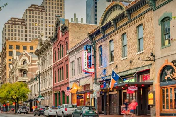 再见，阳光地带婴儿潮一代正在拒绝传统的退休地点