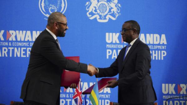 英国和卢旺达达成了一项新条约，以恢复被英国法院阻止的庇护计划