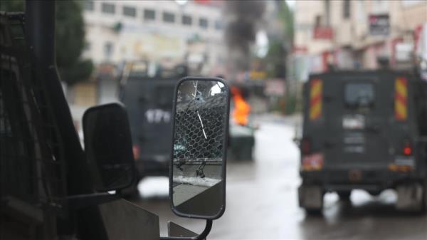 以色列军车开始撤离加沙的希法医院