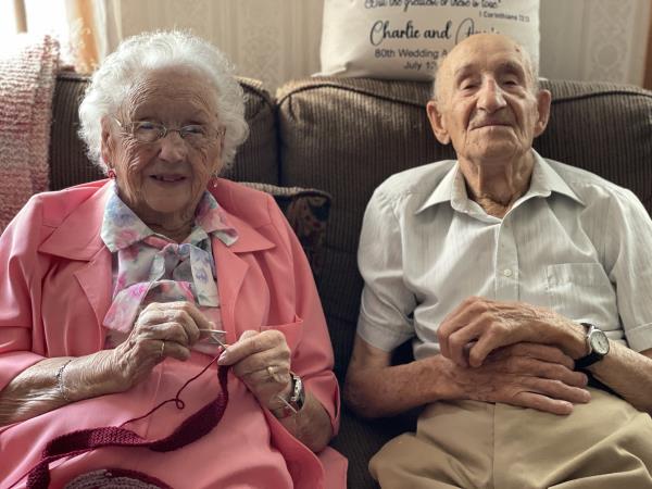 魁北克一户家庭致力于零净生活并激励他人｜环球新闻网