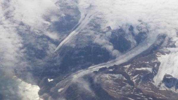 格陵兰冰川融化速度比20年前快了5倍