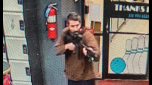 缅因州枪击案嫌疑人被发现死于货运拖车，动机仍是个谜商业标准报