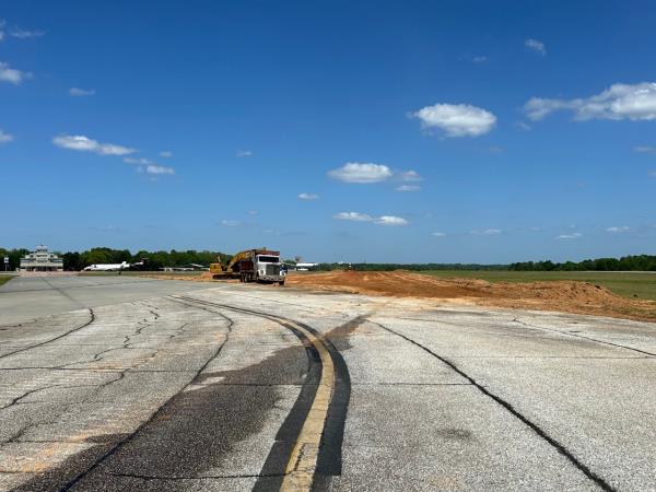 斯帕坦堡市区机场开始重建滑行道