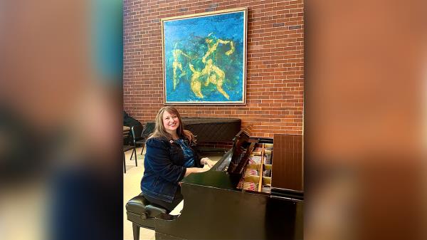 杰出女性入围：艾莉森·休伊