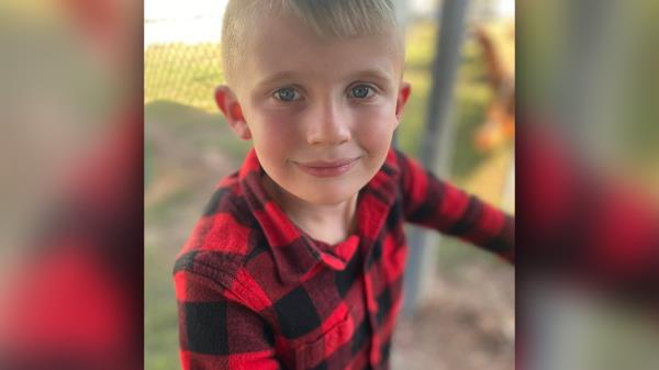 斯帕坦堡公司，一名5岁儿童被车撞，情况危急