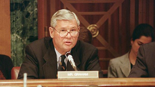 前佛罗里达州州长、美国参议员鲍勃？格雷厄姆(Bob Graham)去世，享年87岁