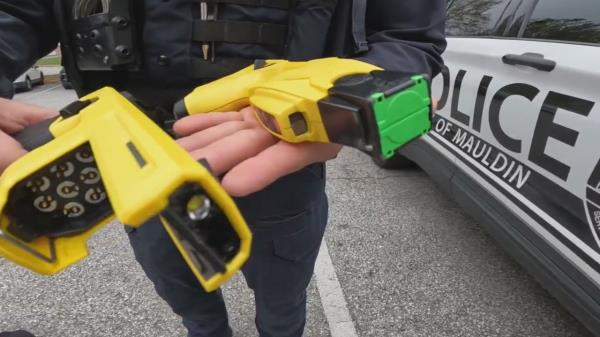 在纽约公寓的袋子里发现塞东西的女人后，非法占用者被捕：消息来源