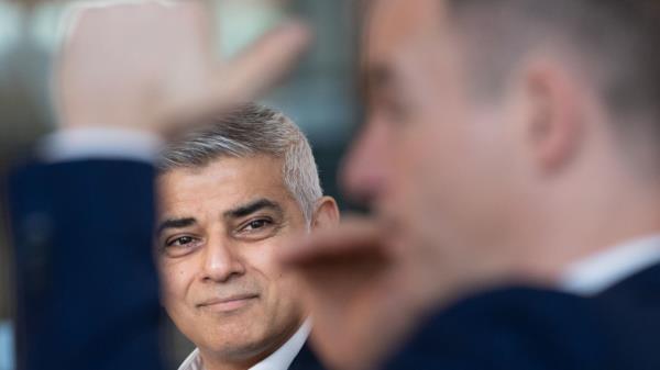 保守党称，萨迪克·汗1.2万英镑的生活费用“太贵了”