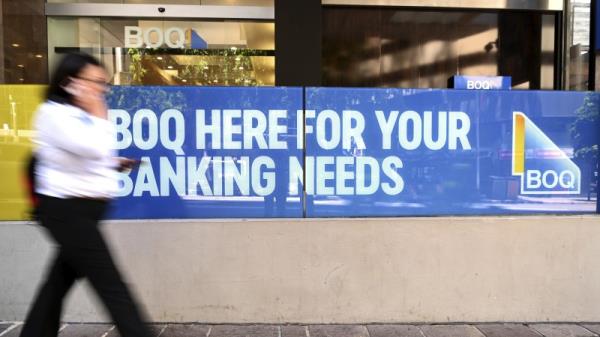 昆士兰银行(Bank of Queensland)首席执行官帕特里克？阿拉韦(Patrick Allaway)表示，该公司的扭亏为盈战略已经实施了一半