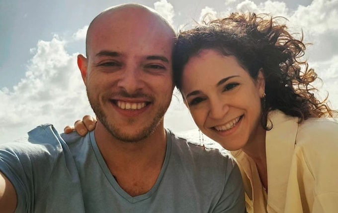 哈马斯武装分子袭击音乐节后，一名英国女子的儿子和他的未婚妻被证实死亡