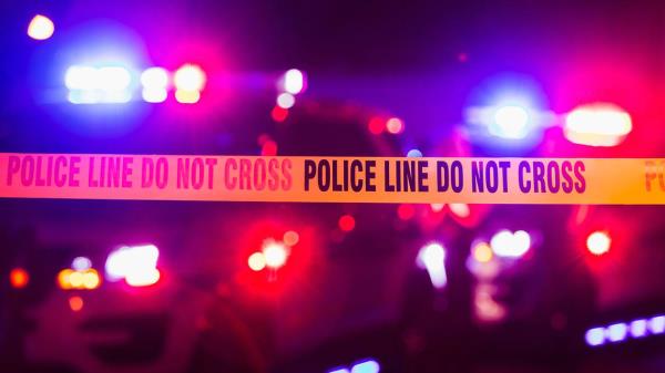 俄勒冈州警方称，一名司机撞进了帐篷，造成一名妇女死亡