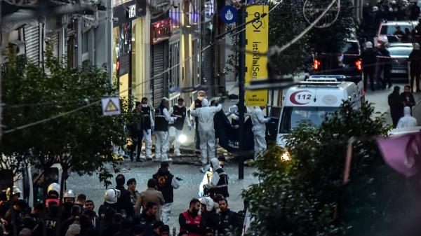 “闻起来像恐怖”：伊斯坦布尔购物街发生爆炸，6人死亡，数十人受伤